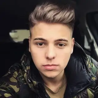 Elliot Giles